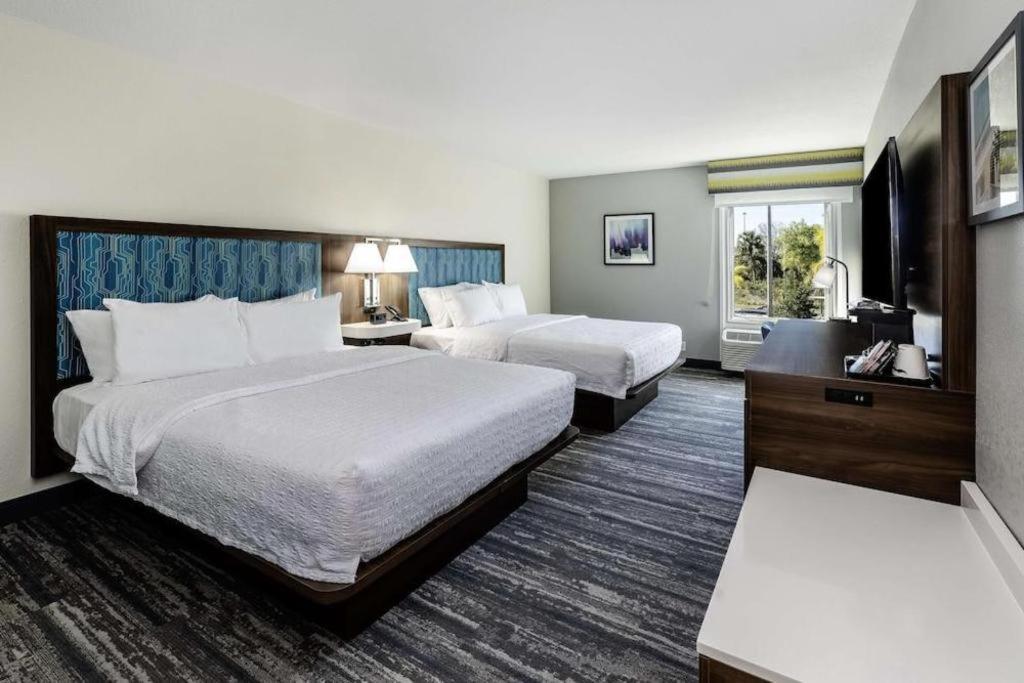 Hotel Express & Port Charlotte