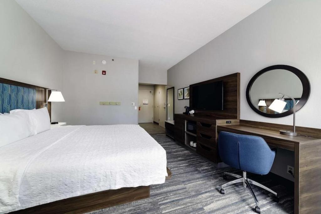 Express & 2* Port Charlotte